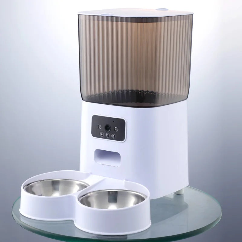 Smart Automatic Pet Feeder With Video Options